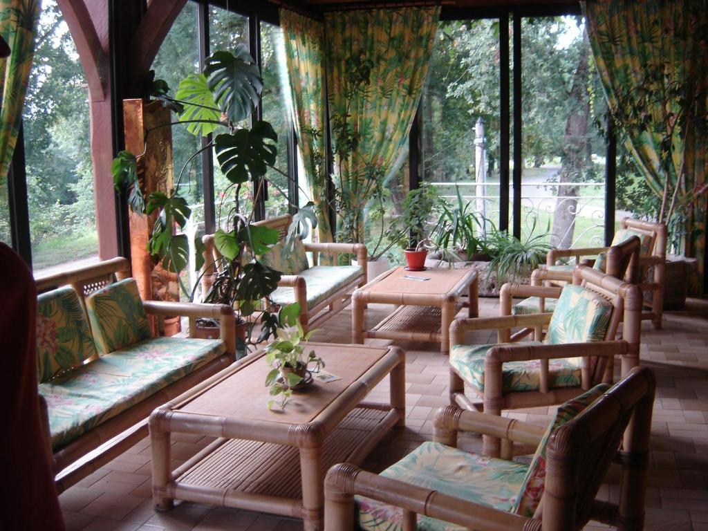 Hotel Restaurant L'Ecluse Antonne-et-Trigonant المظهر الخارجي الصورة